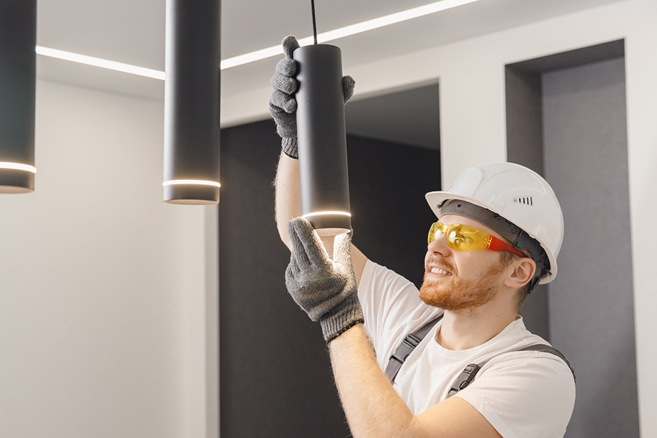 Licht & Leuchten bei Maqastena GmbH & Co. KG in Tegernheim