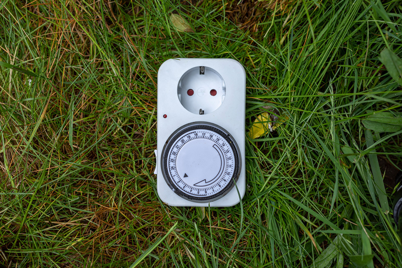 Zeitschalt&shy;uhren bei Maqastena GmbH & Co. KG in Tegernheim